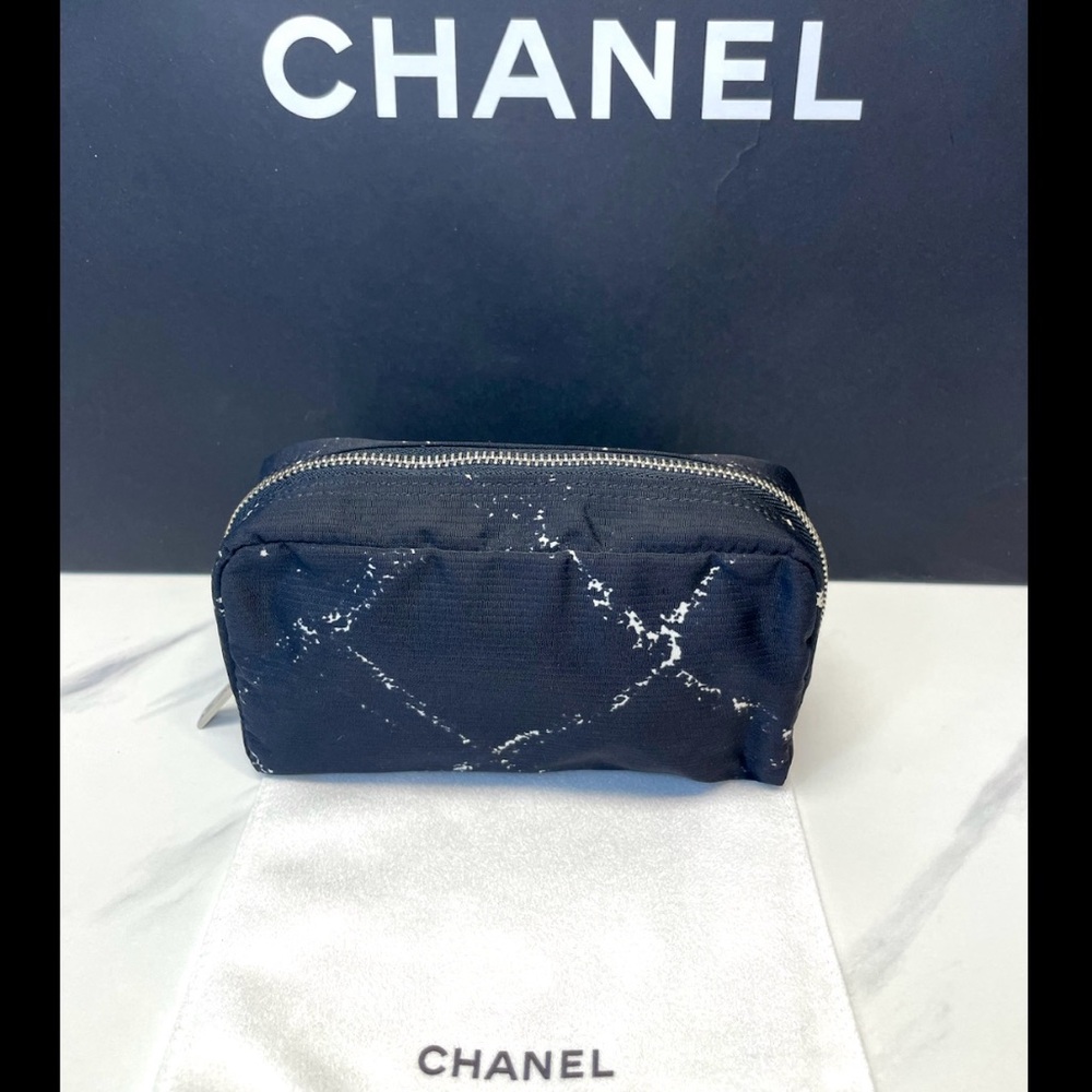 CHANEL Traveline Nylon Zipper Pouch!!